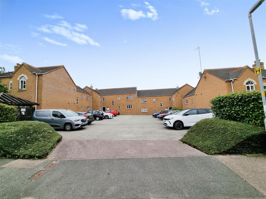 Images for Walnut Tree Court, Higham Ferrers, Northants