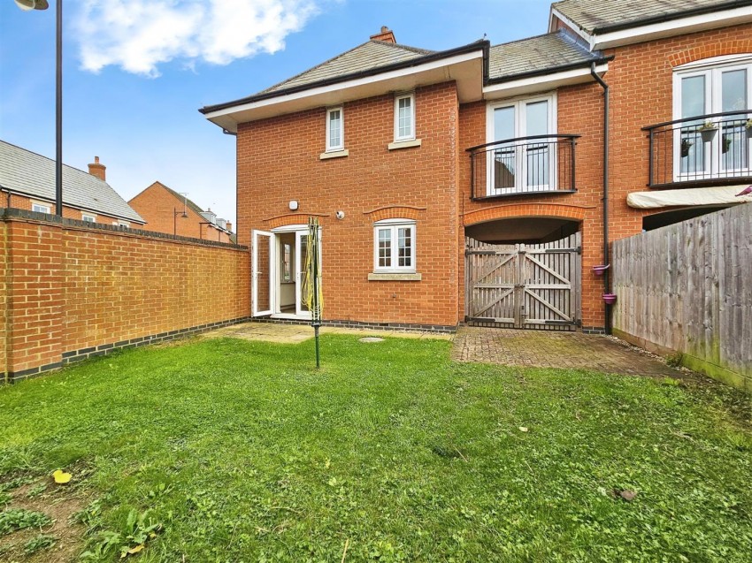 Images for Thistle Drive Desborough, Northants