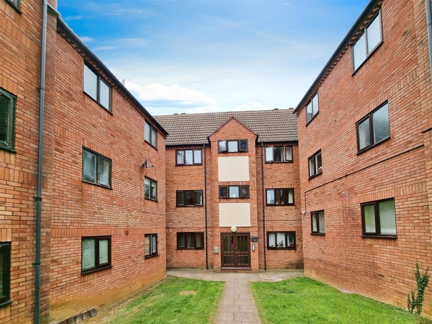 Images for Spencer Court, Rushden, Northants